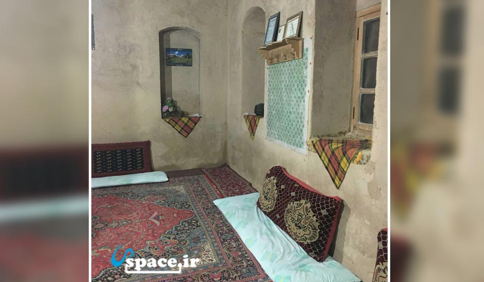 نمای داخل اتاق اقامتگاه بوم گردی خانه پدری - کلات نادر - روستای چهارراه